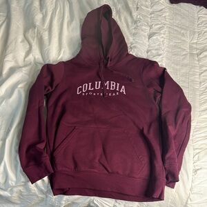 Columbia Maroon Crewneck Sweater Women’s Comfortable Casual Wear